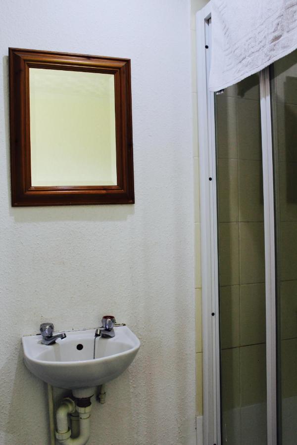 Charde Guest House Μπέρμιγχαμ Δωμάτιο φωτογραφία
